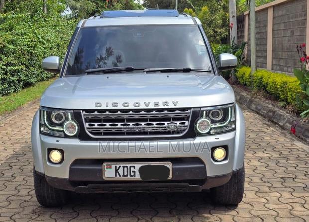 Land Rover Discovery 2014 Silver