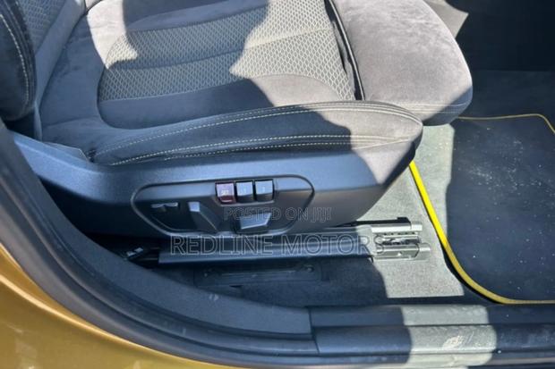 BMW X2 2018 Gold