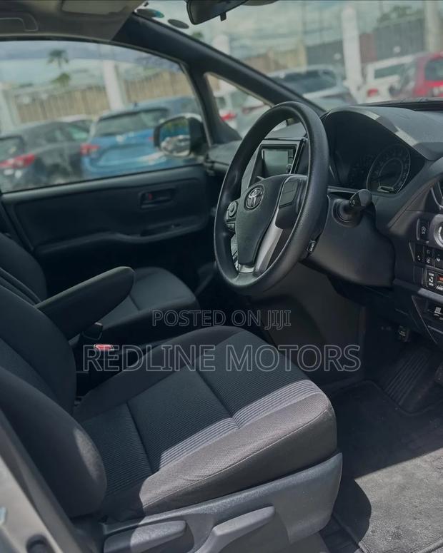 Toyota Noah 2.0 AWD (7 Seater) 2018 Silver