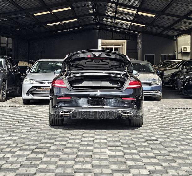 Mercedes-Benz C180 2017 Matt Black