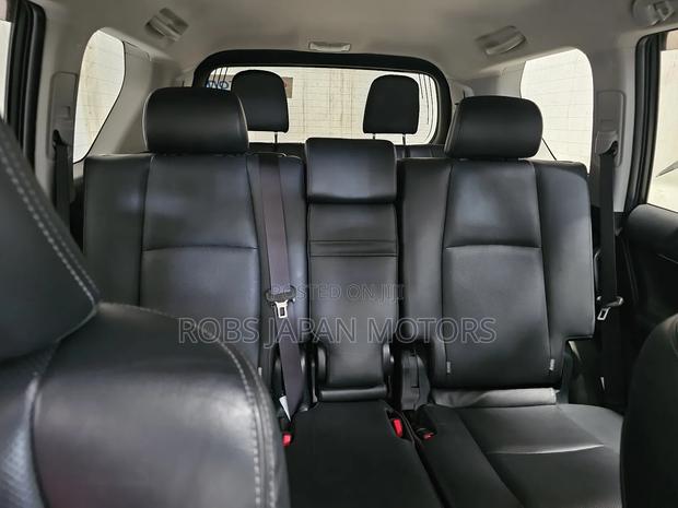 Toyota Land Cruiser Prado 2.8 2020 White