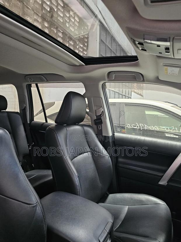 Toyota Land Cruiser Prado 2.8 2020 White