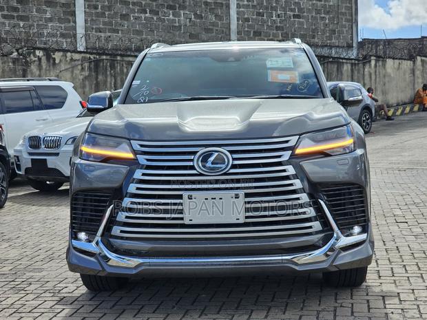 Lexus LX 2024 Gold