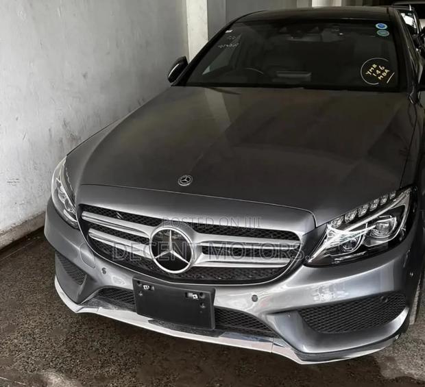 Mercedes-Benz C200 2018 Gray