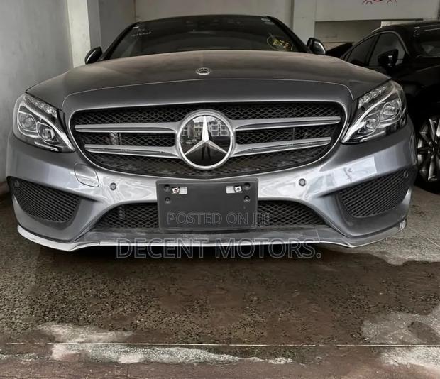 Mercedes-Benz C200 2018 Gray