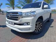 Toyota Land Cruiser 2018 White for sale