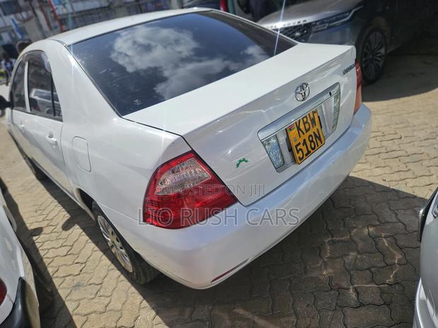 Toyota Corolla 2006 White