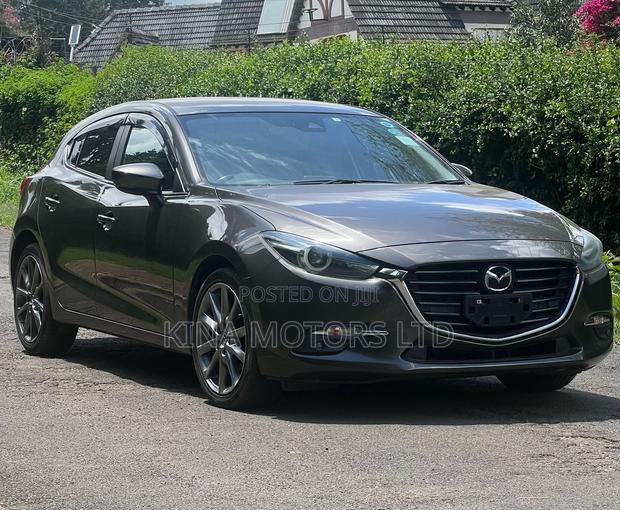 Mazda Axela 2019 Brown