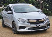 Honda Grace 2018 Silver for sale