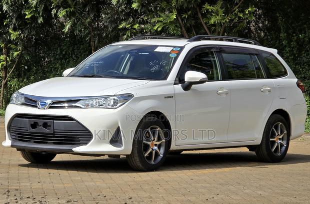 Toyota Corolla Fielder 1.5 Hybrid FWD 2018 Off white