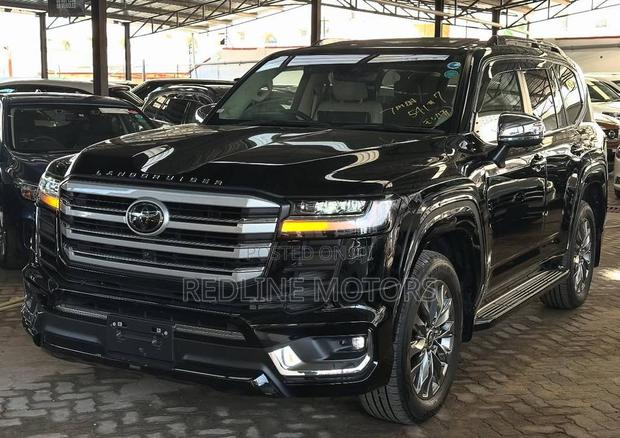 Toyota Land Cruiser 2023 Matt Black