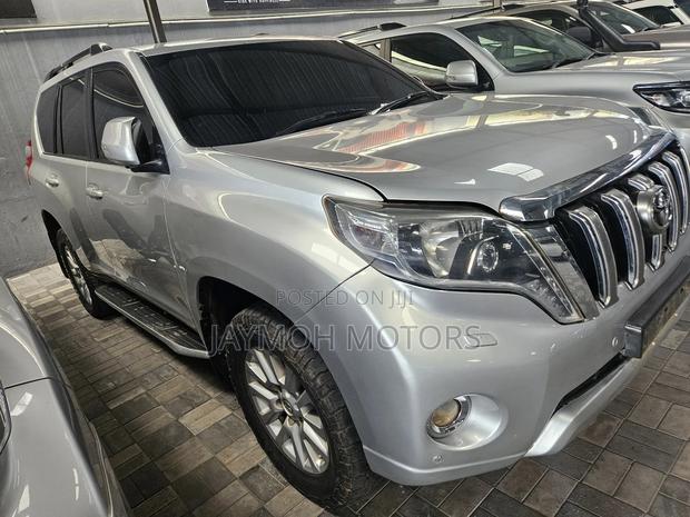 Toyota Land Cruiser Prado 2016 Silver