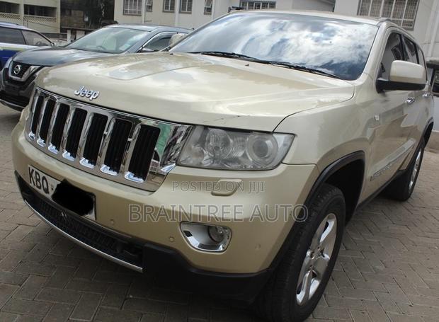 Jeep Cherokee 2011 Gold