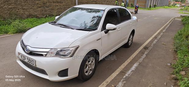 Toyota Axio 1.5 Hybrid G 2WD 2014 White