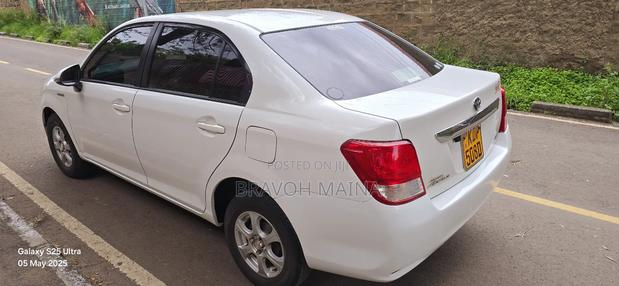 Toyota Axio 1.5 Hybrid G 2WD 2014 White