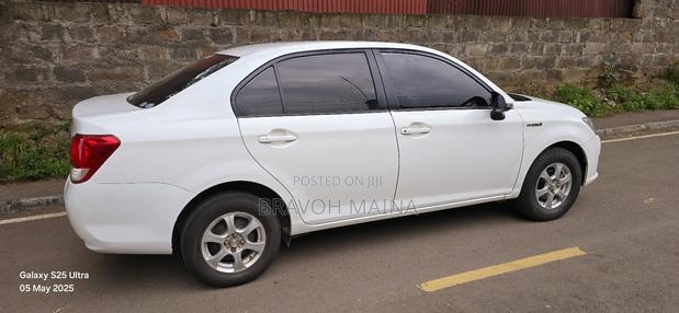 Toyota Axio 1.5 Hybrid G 2WD 2014 White