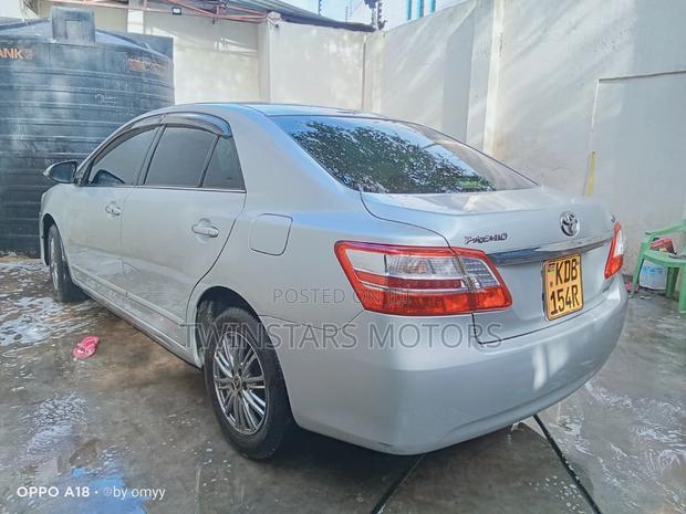 Toyota Premio 1.5 FWD 2014 Silver