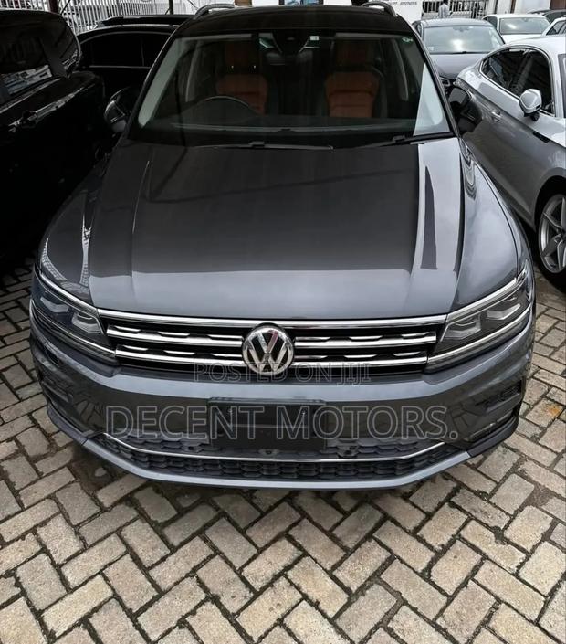 Volkswagen Tiguan 2019 Gray