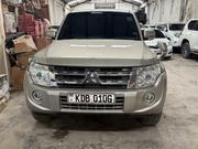 Mitsubishi Pajero V90 3.2 DI-D 2014 Gray for sale