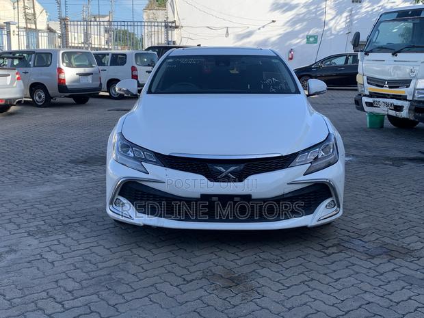 Toyota Mark X 2.5 AWD 2018 Pearl