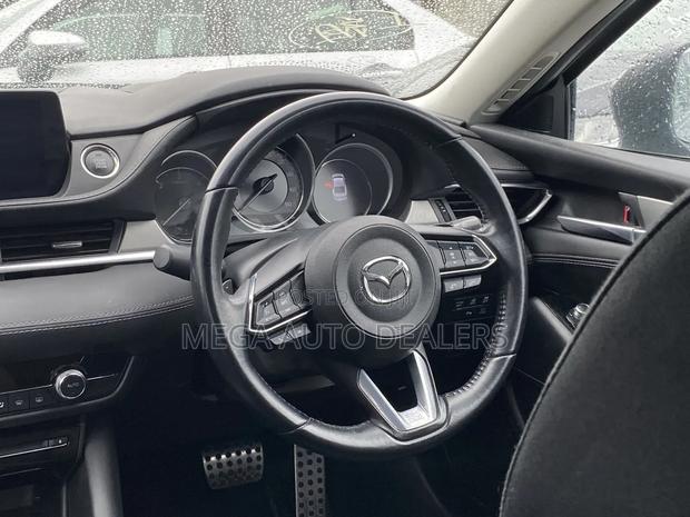 Mazda Atenza 2018 Gray