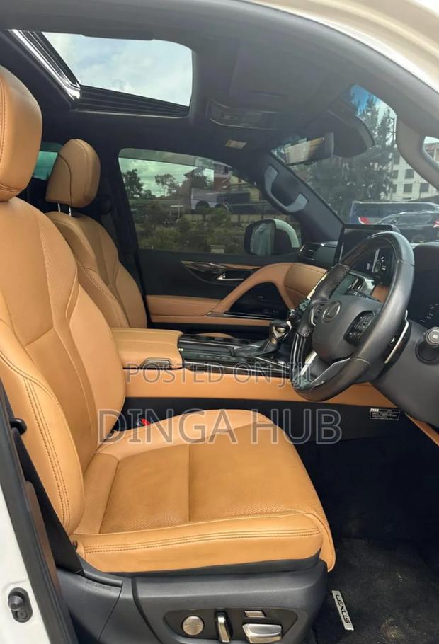 Lexus LX 2022 Pearl
