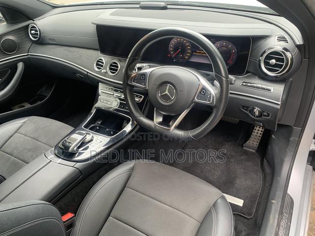 Mercedes-Benz E200 2018 Silver
