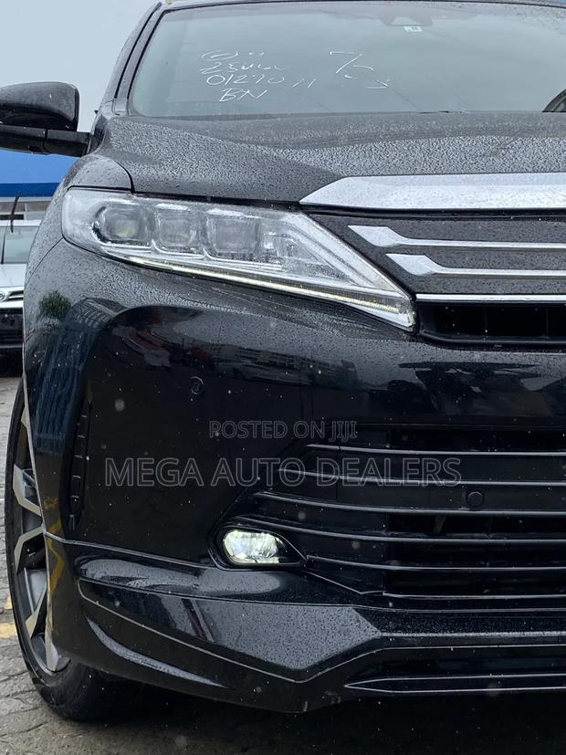 Toyota Harrier 2018 Black