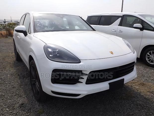 Porsche Cayenne Base AWD 2019 White