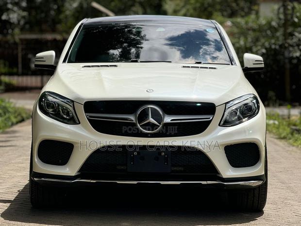 Mercedes-Benz GLE-Class GLE 350d 4MATIC 2018 White