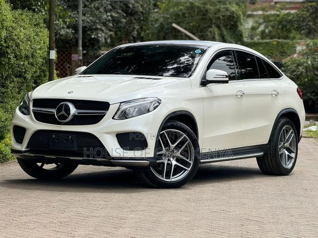 Mercedes-Benz GLE-Class GLE 350d 4MATIC 2018 White