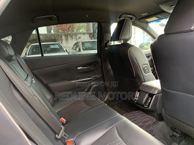 Toyota Crown 2018 Pearl
