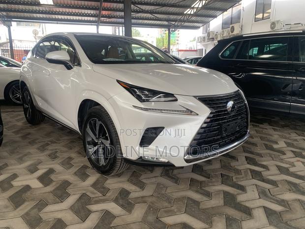 Lexus NX 300 FWD 2018 Off white