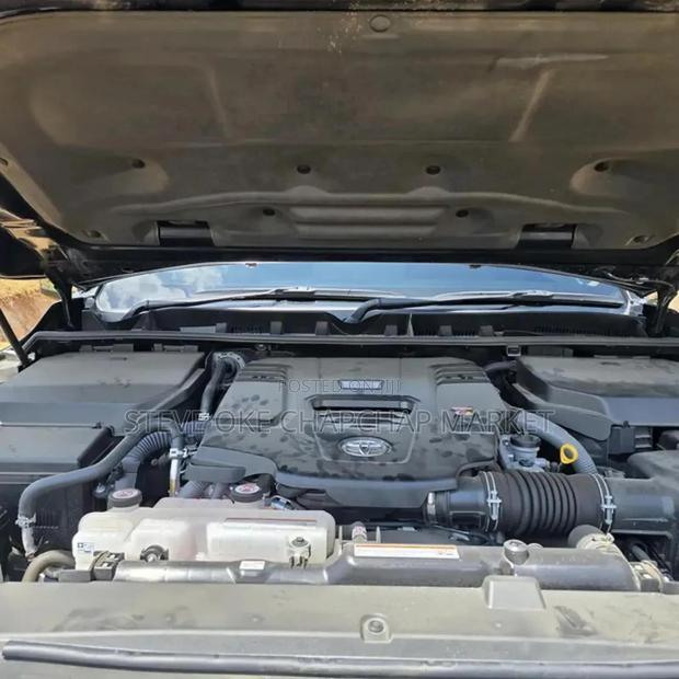 Toyota Land Cruiser Prado 2023 Teal