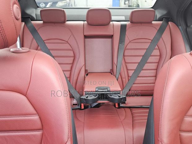 Mercedes-Benz C200 2019 Black