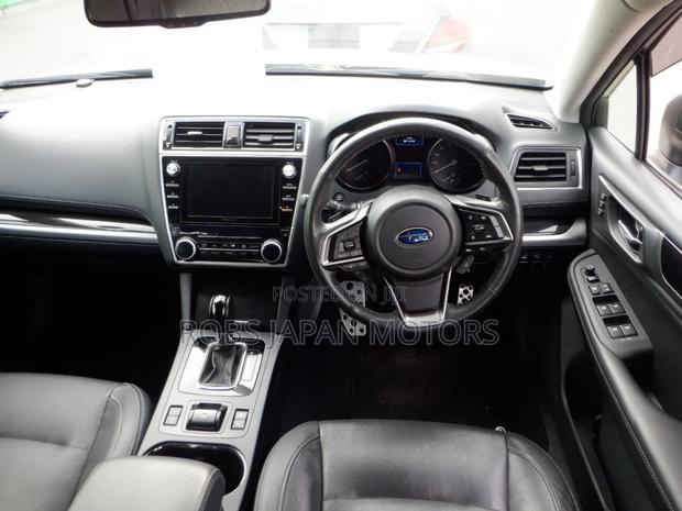 Subaru Outback 2.5i Premium AWD 2019 Green