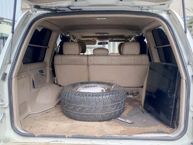 Toyota Land Cruiser 1998 White