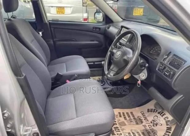 Toyota Probox 2012 Silver