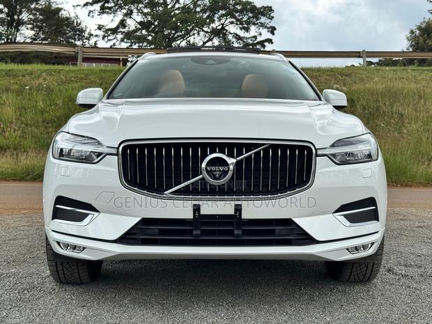 Volvo XC60 2018 White