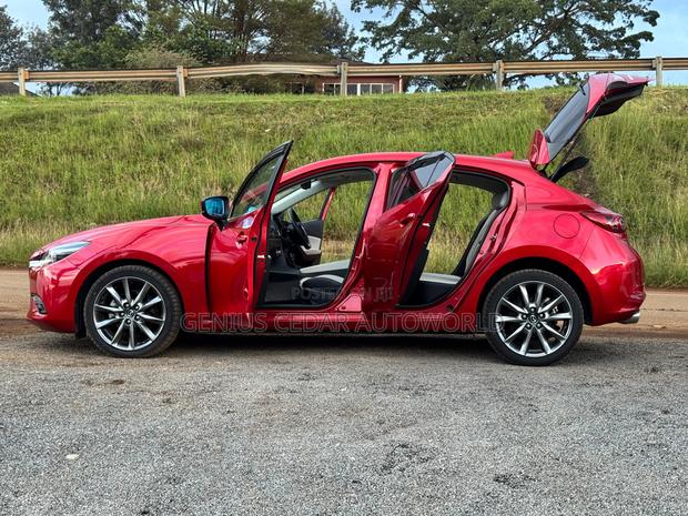 Mazda Axela 2018 Red