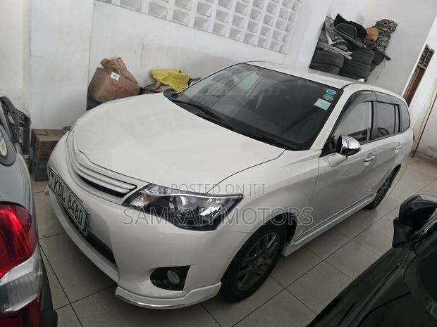 Toyota Corolla Fielder 2016 White