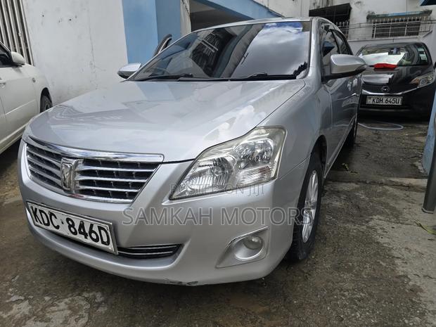 Toyota Premio 2015 Silver