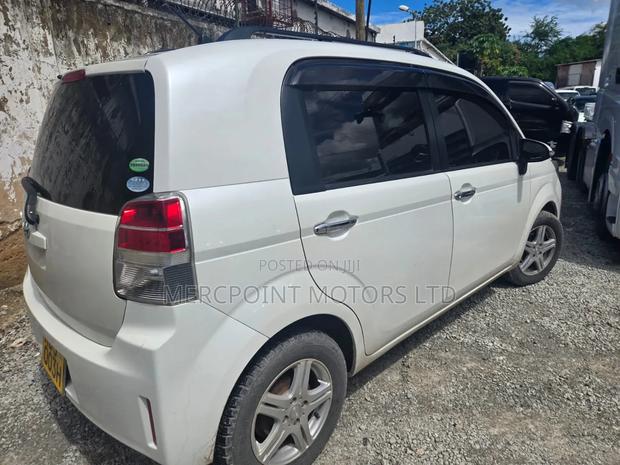 Toyota Spade 1.5 2015 White