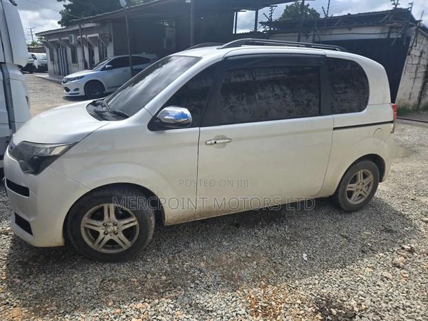 Toyota Spade 1.5 2015 White