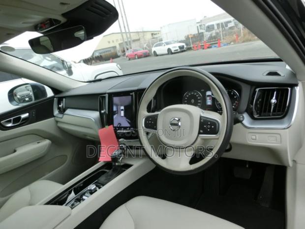 Volvo XC60 T5 Inscription AWD 2019 Blue