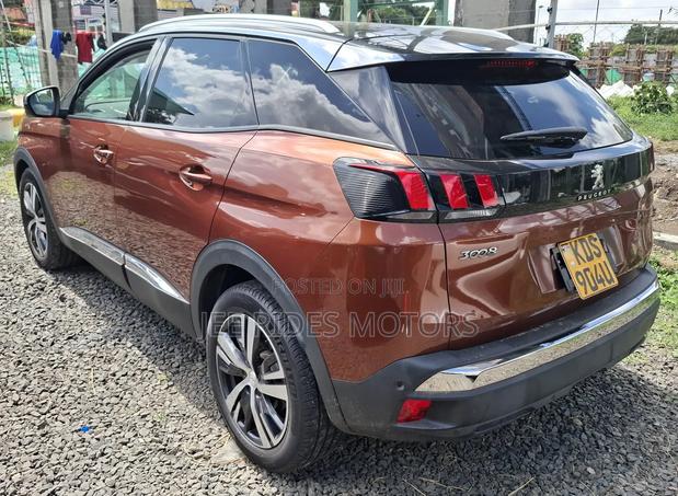Peugeot 3008 2018 Brown