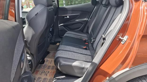 Peugeot 3008 2018 Brown