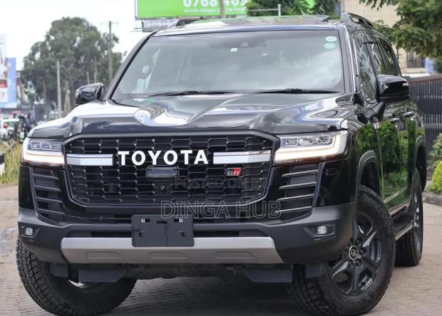 Toyota Land Cruiser 2023 Black
