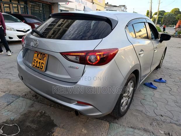 Mazda Axela 2017 Silver