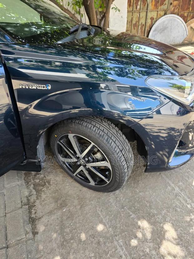 Toyota Corolla Fielder 2018 Black